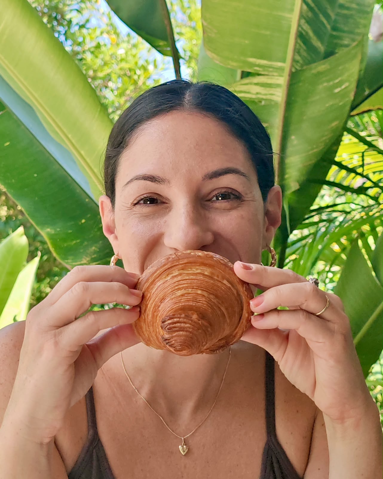 Portrait of Danielle, founder of The Vegan Method